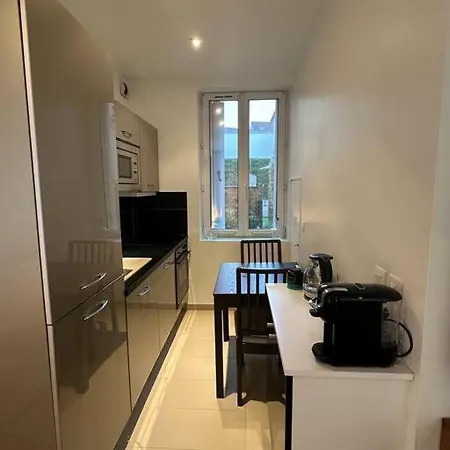 Appartement Studio Avec Terrasse *