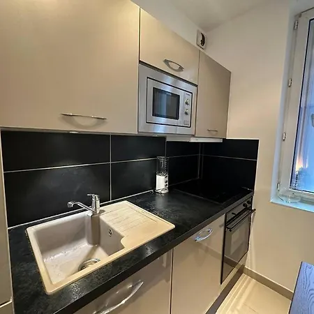 Studio Avec Terrasse Appartement *